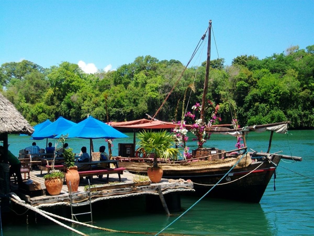 Romantic first date locations in Kenya